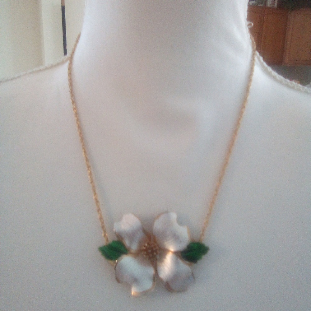 Vintage Giovanni floral enameled 18" necklace